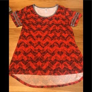 LuLaRoe Classic Tee size Medium